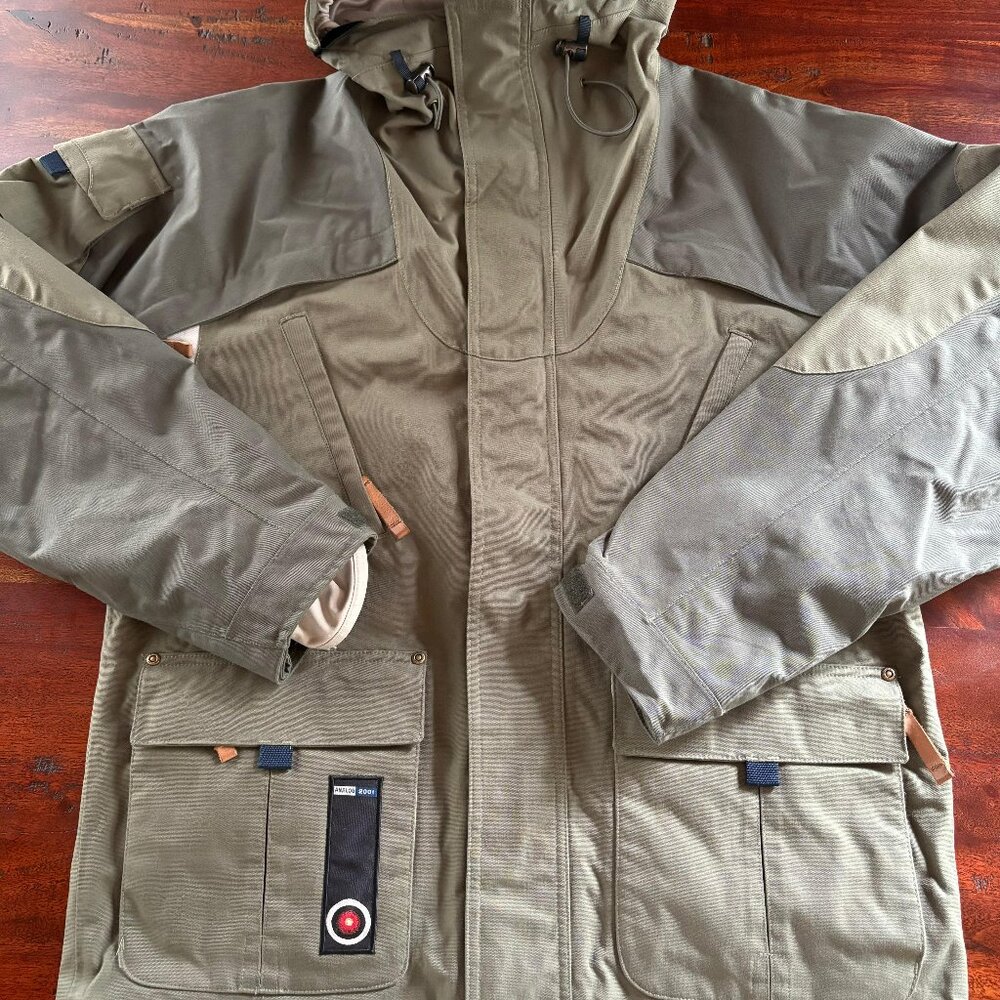 Burton Analog Snowboard Jacket – Size S (Unisex) – Olive Green